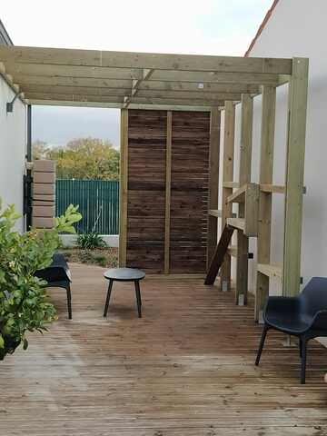 Pergola en pin à Aigrefeuille-d'Aunis